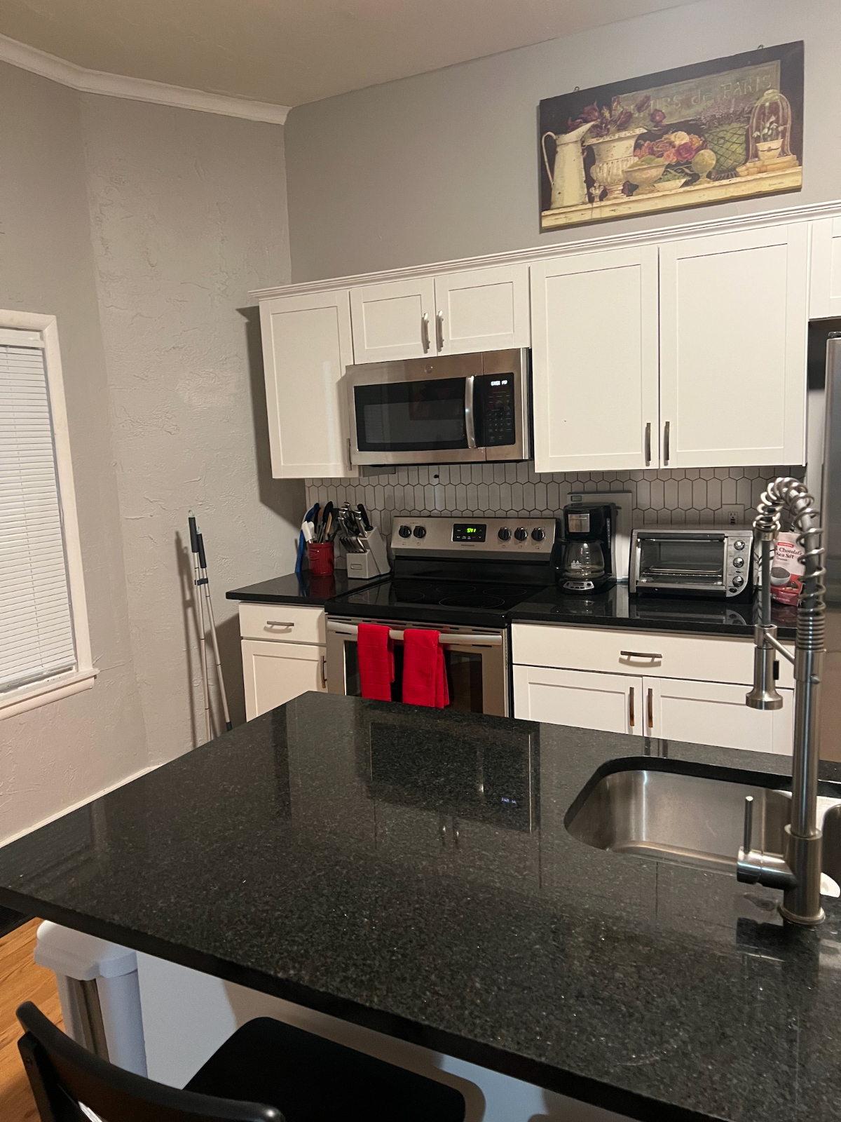 Serene 2BR Kansas City Apartment with All Amenities & Prime Location - Photo 10