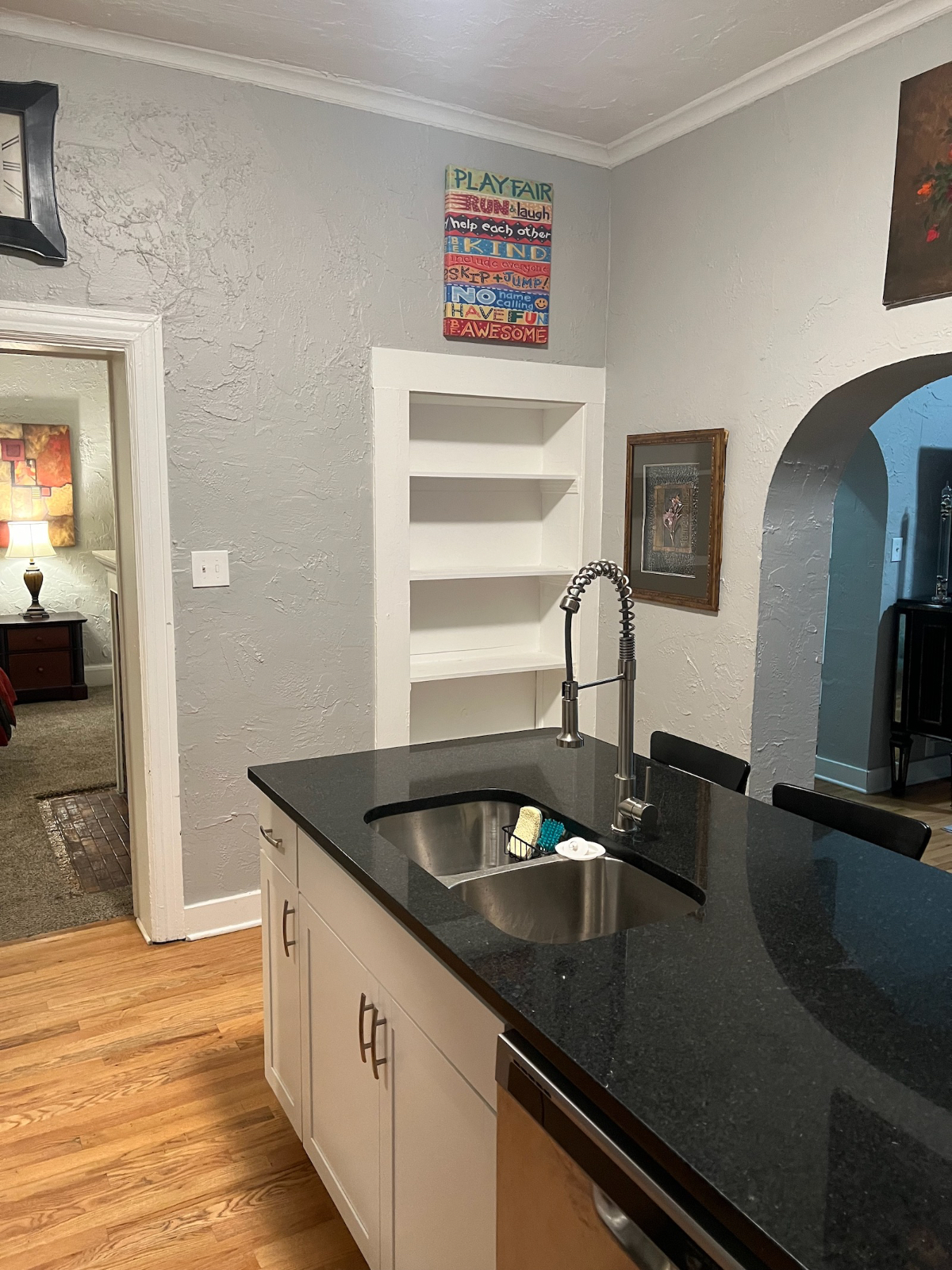 Serene 2BR Kansas City Apartment with All Amenities & Prime Location - Photo 11