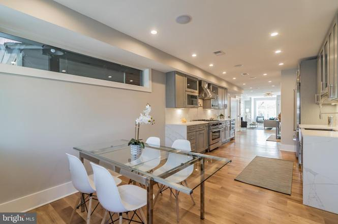 Modern Luxury Steps from Union Market - Photo 4