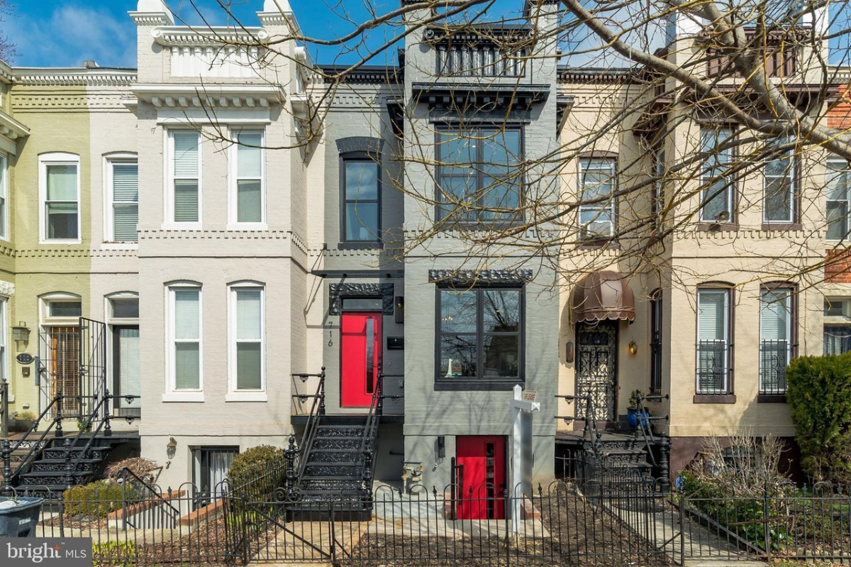 Modern Luxury Steps from Union Market - Photo 1