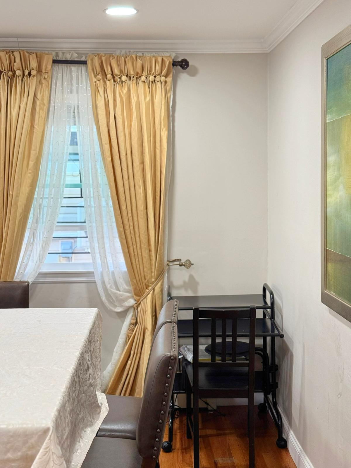 Queens Luxury Oasis Ten Minutes from JFK Airport - Photo 12