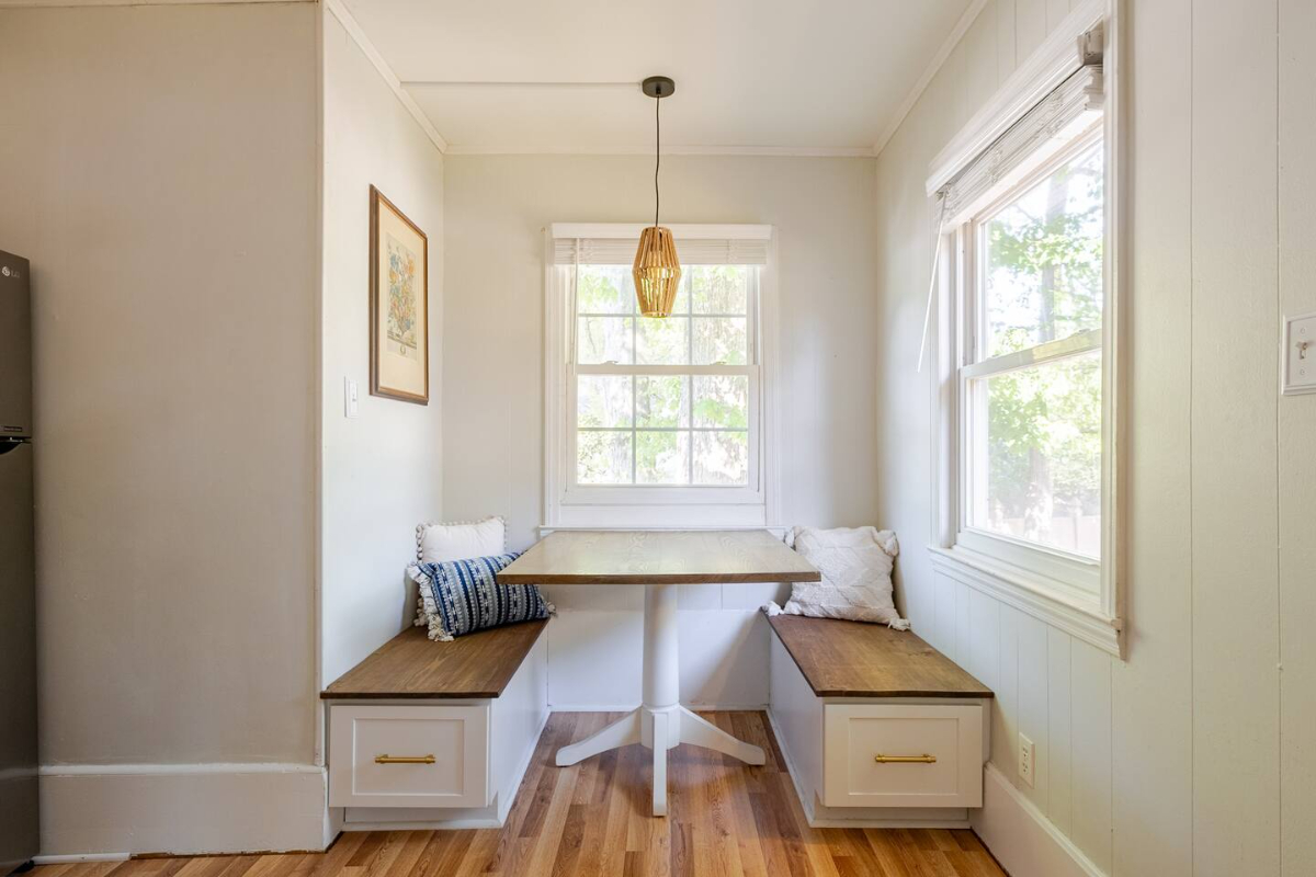 Charming 1BR Cottage with Kitchen in Downtown Raleigh - Photo 6