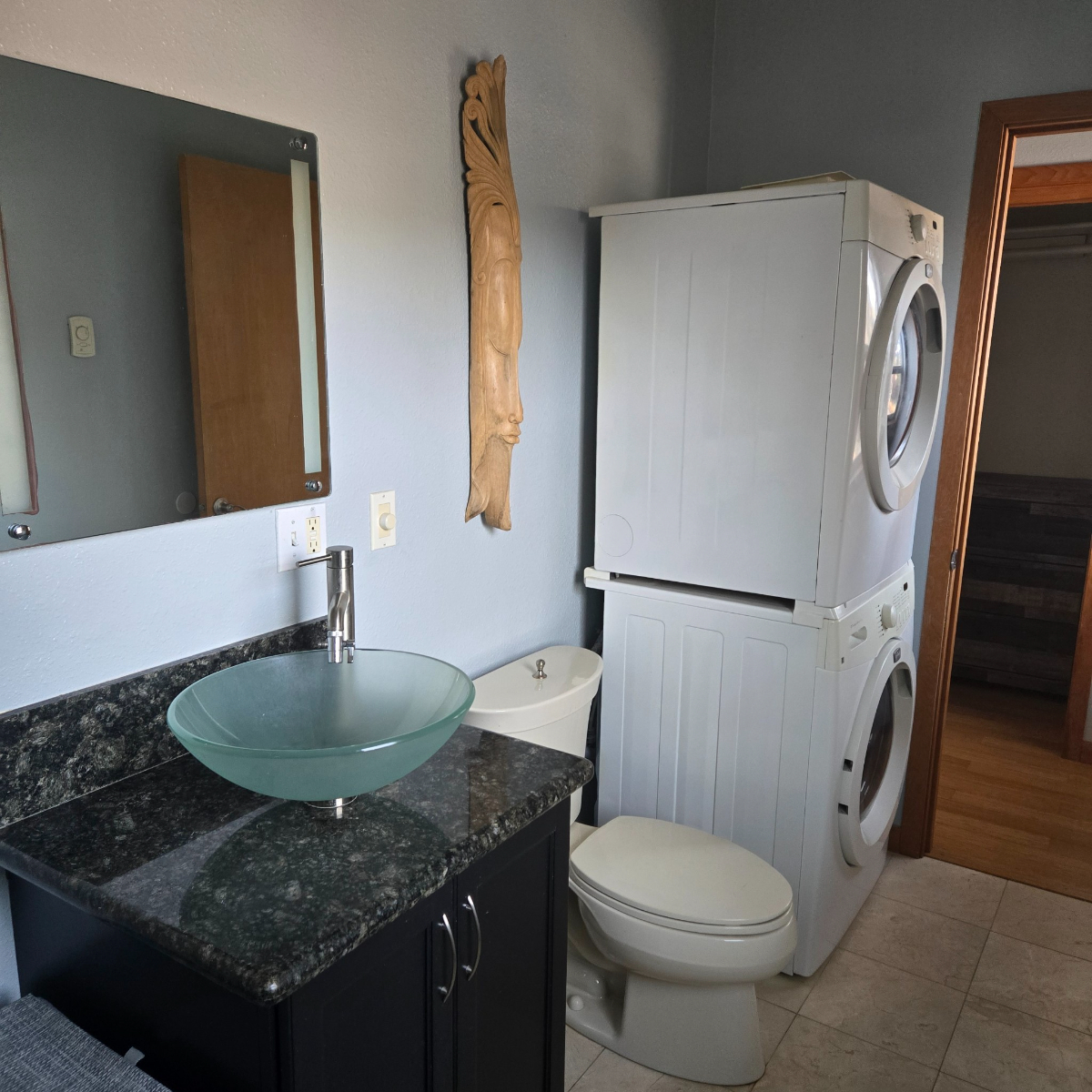 Gorgeous Studio near downtown - Photo 2
