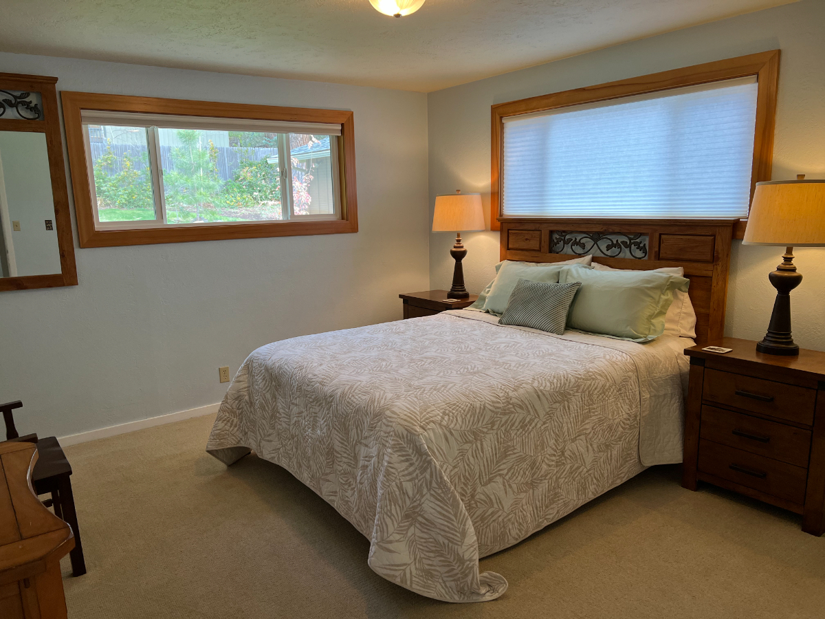 West Hills HideAway, comfort in the foothills of Bend Oregon - Photo 6