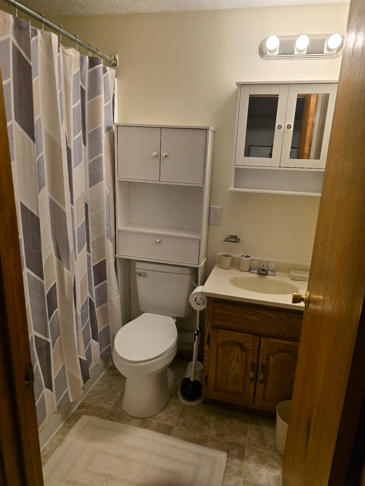 1 Bedroom 1 Bathroom Duplex Apartment - Photo 4