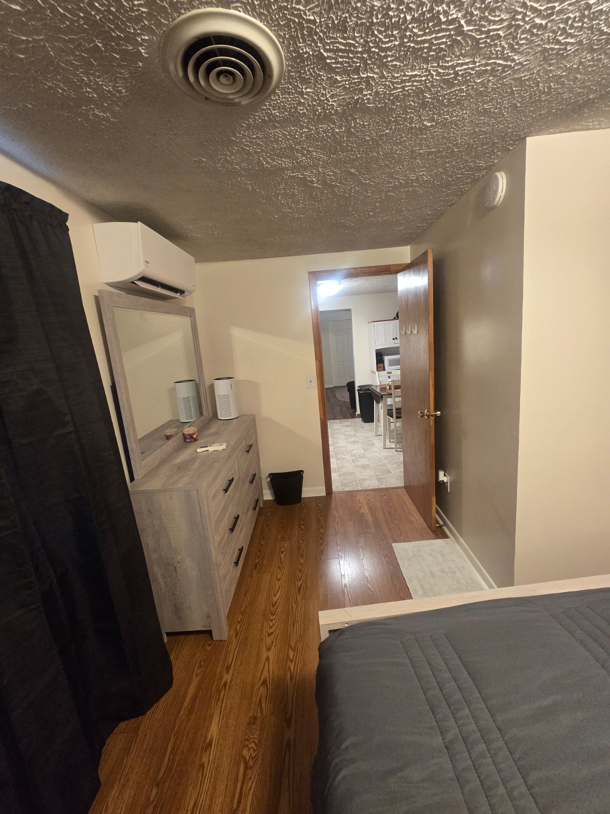 1 Bedroom 1 Bathroom Duplex Apartment - Photo 7