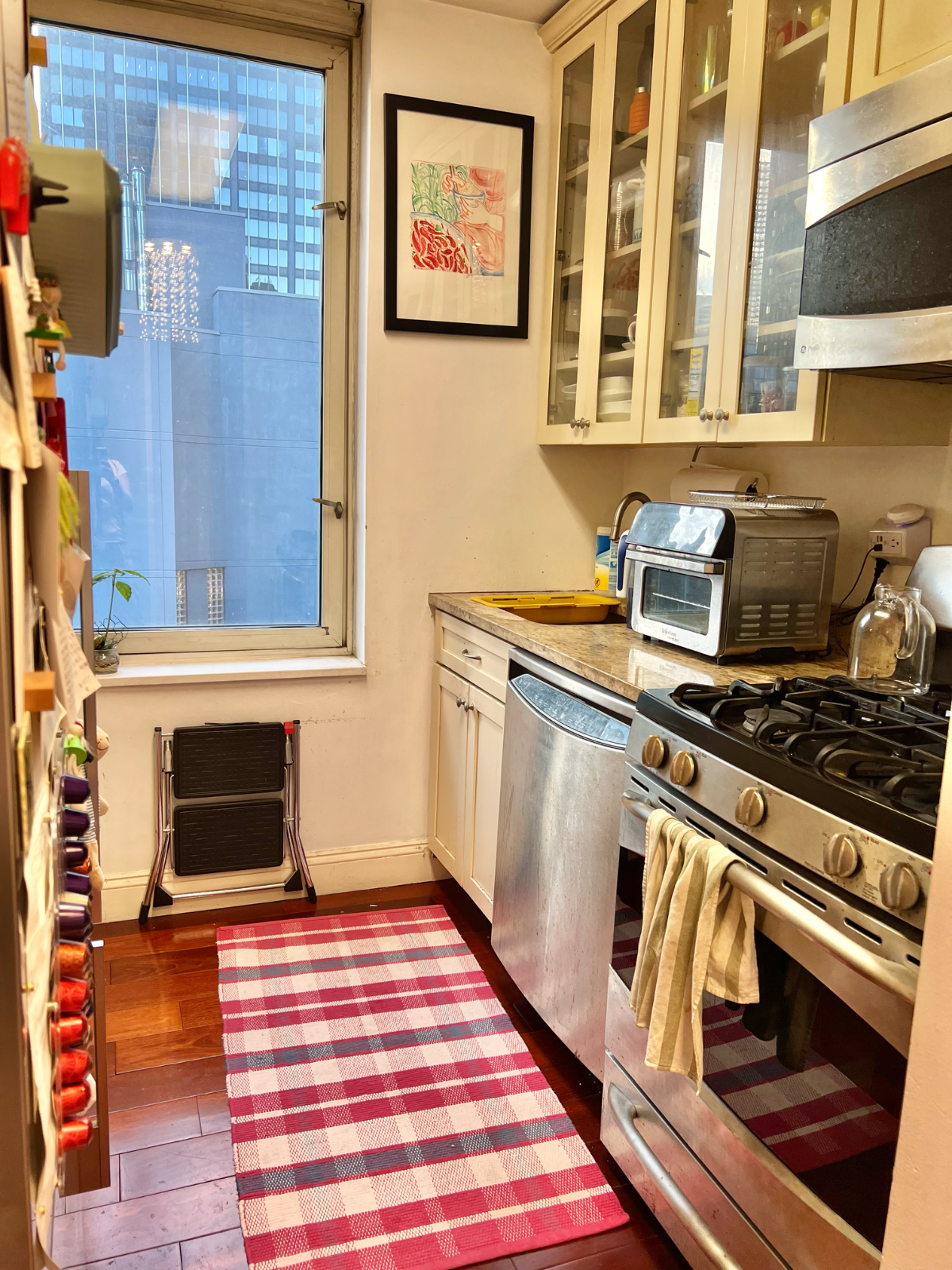 Spacious, comfy, sunny 1BR apt in Midtown East Manhattan - Photo 7