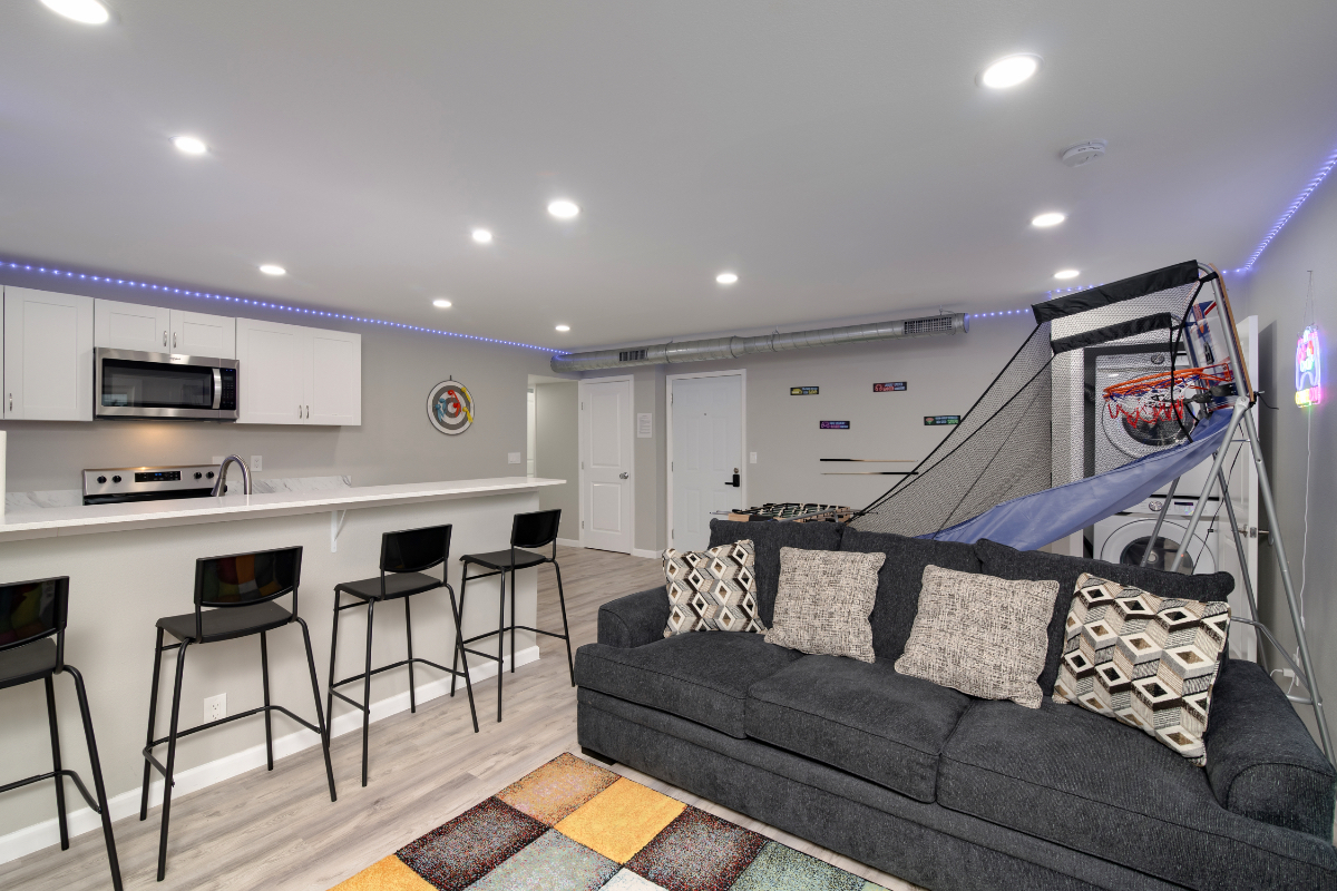Casa Del Parque Mario/ Marvel Furnished Unit