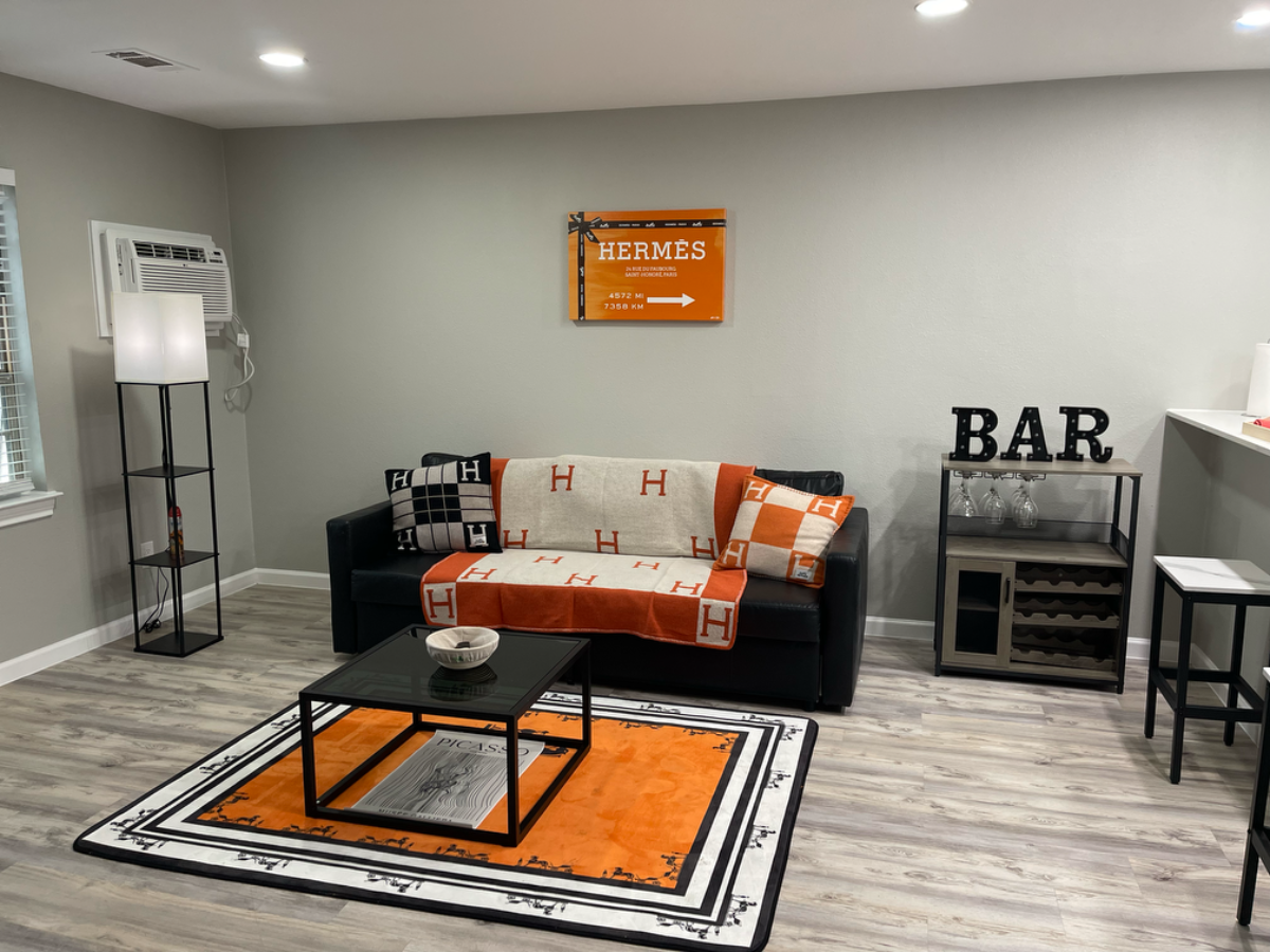 1 Bd 1 Bath Hermes Furnished Unit