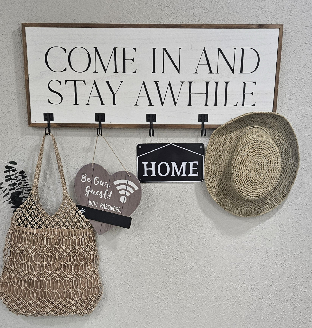 Quiet Cottage Studio-Pet Friendly, Central Location - Photo 2