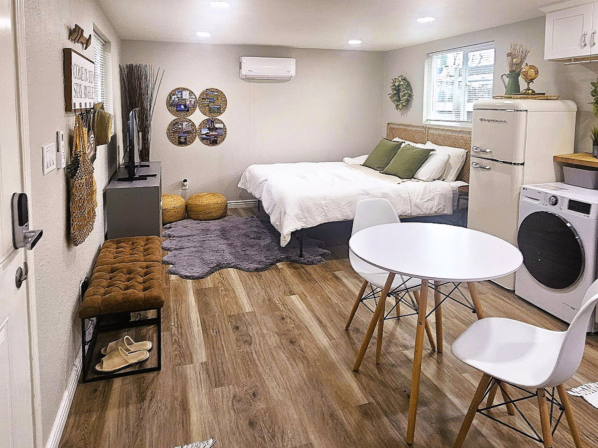Quiet Cottage Studio-Pet Friendly, Central Location - Photo 1