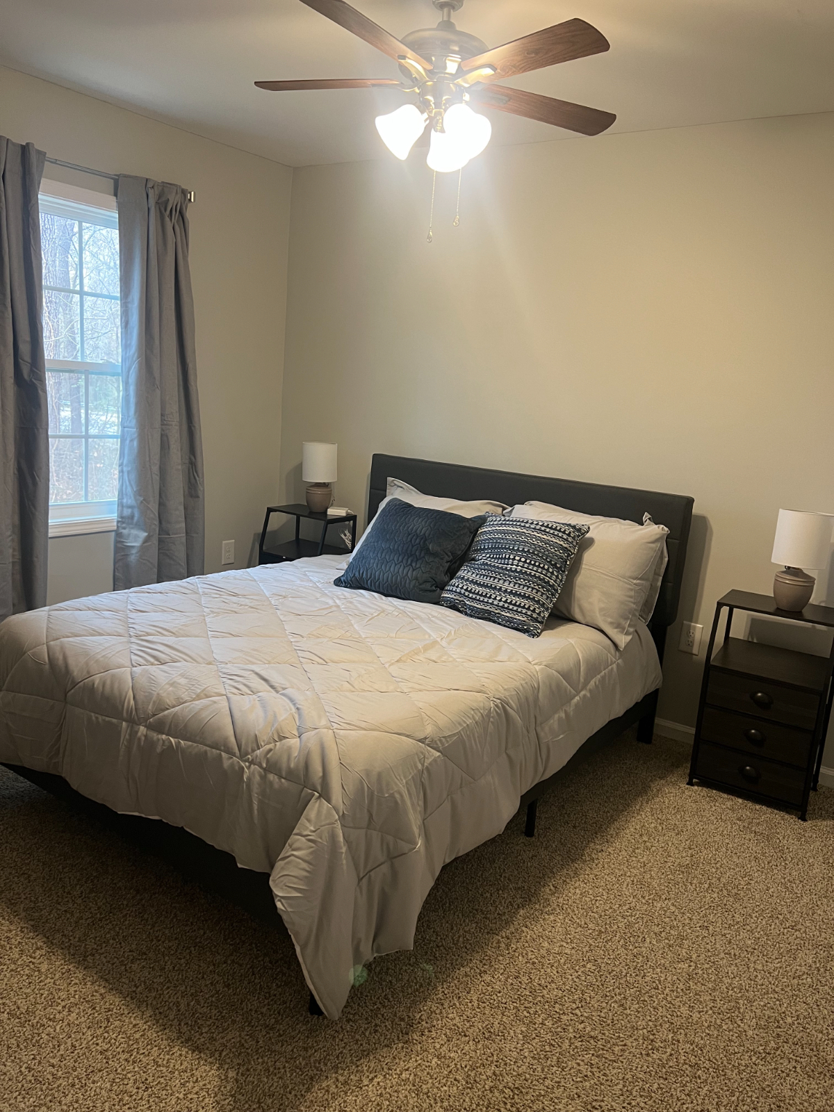 This 2 bed 1.5 Bath unit is your next home away from home. Included parking, laundry, wifi and utili - Photo 11