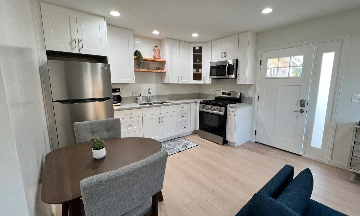 Serene and Modern 1BD with Premium Furnishings & Prime Location - Photo 1