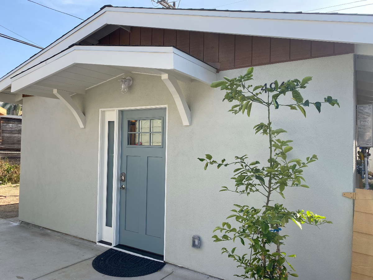 Serene and Modern 1BD with Premium Furnishings & Prime Location - Photo 2