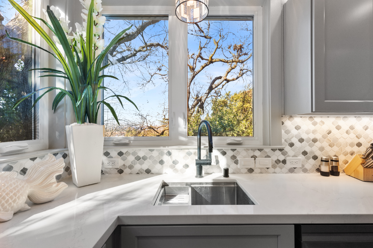 Custom luxury suites - Photo 2
