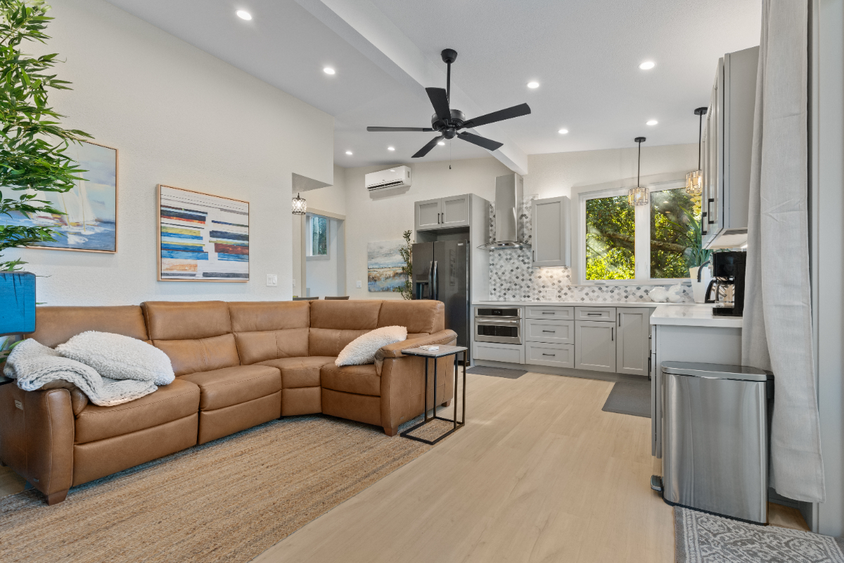 Custom luxury suites - Photo 6