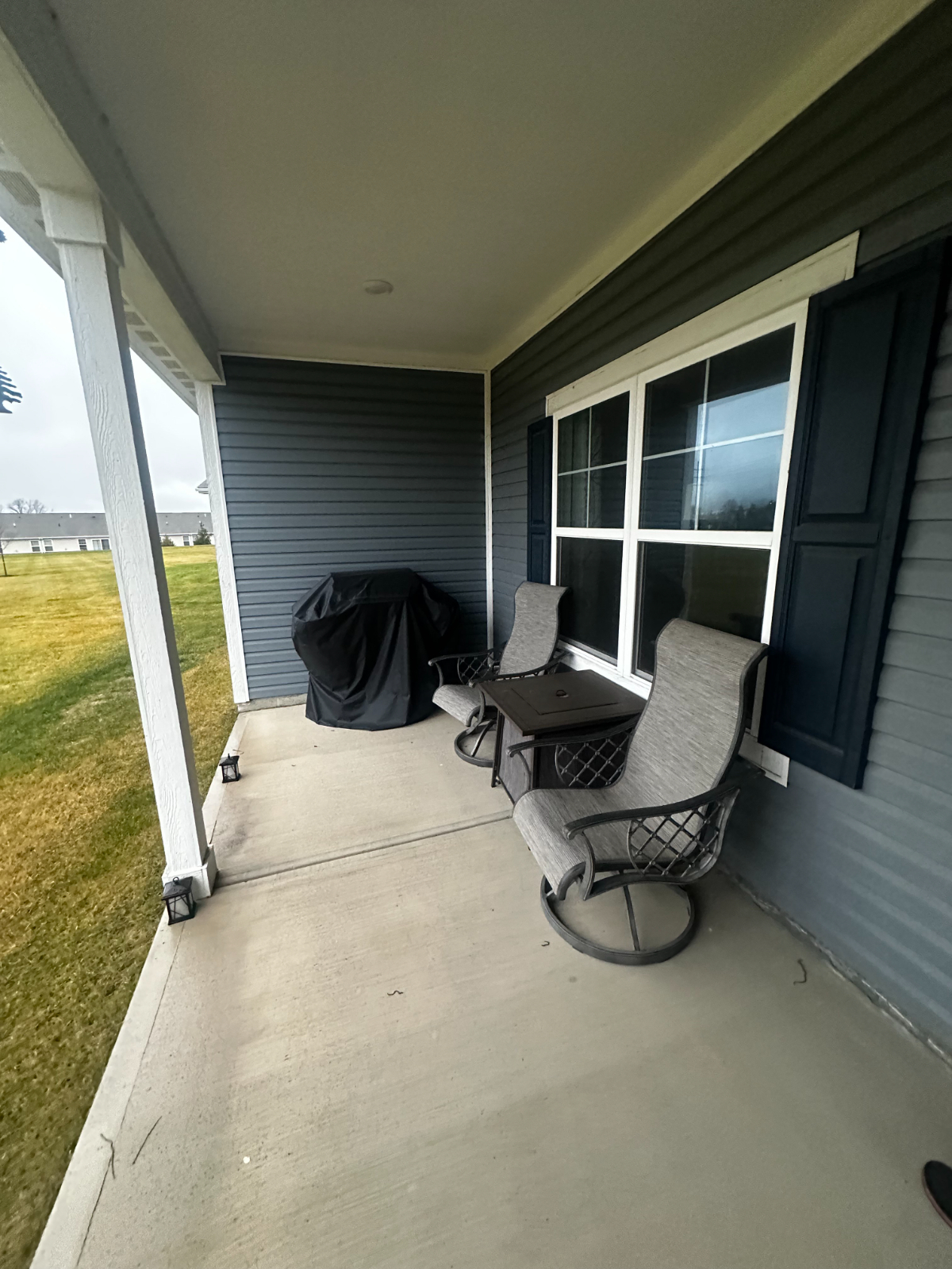 Modern Comfort Awaits - Spacious & Furnished Room with Full Amenities, Ideal Location - Photo 7