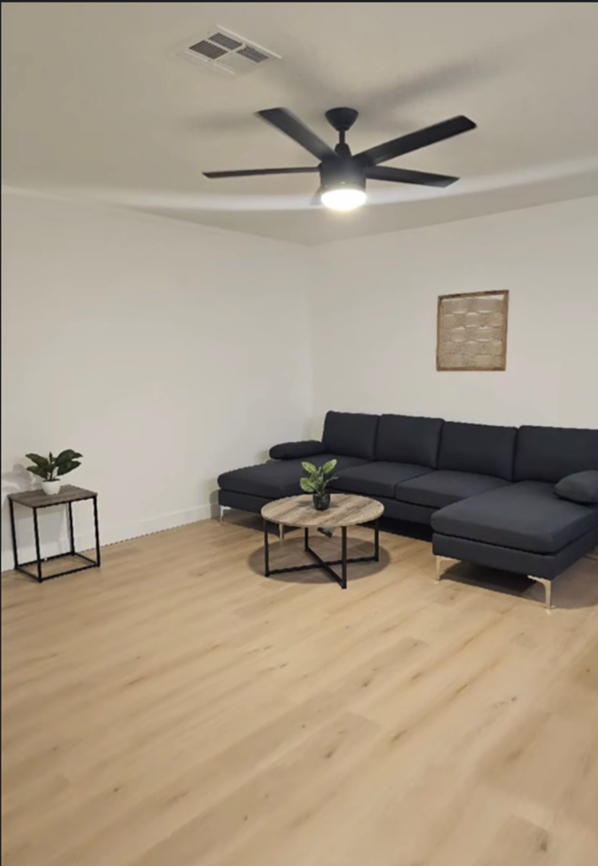 2 bedroom furnished unit 6