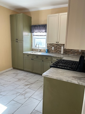 Stylish Two-Bedroom with Luxe Finishes and Cozy Ambience on a Quiet Street - Sleek Bronx Haven - Photo 4