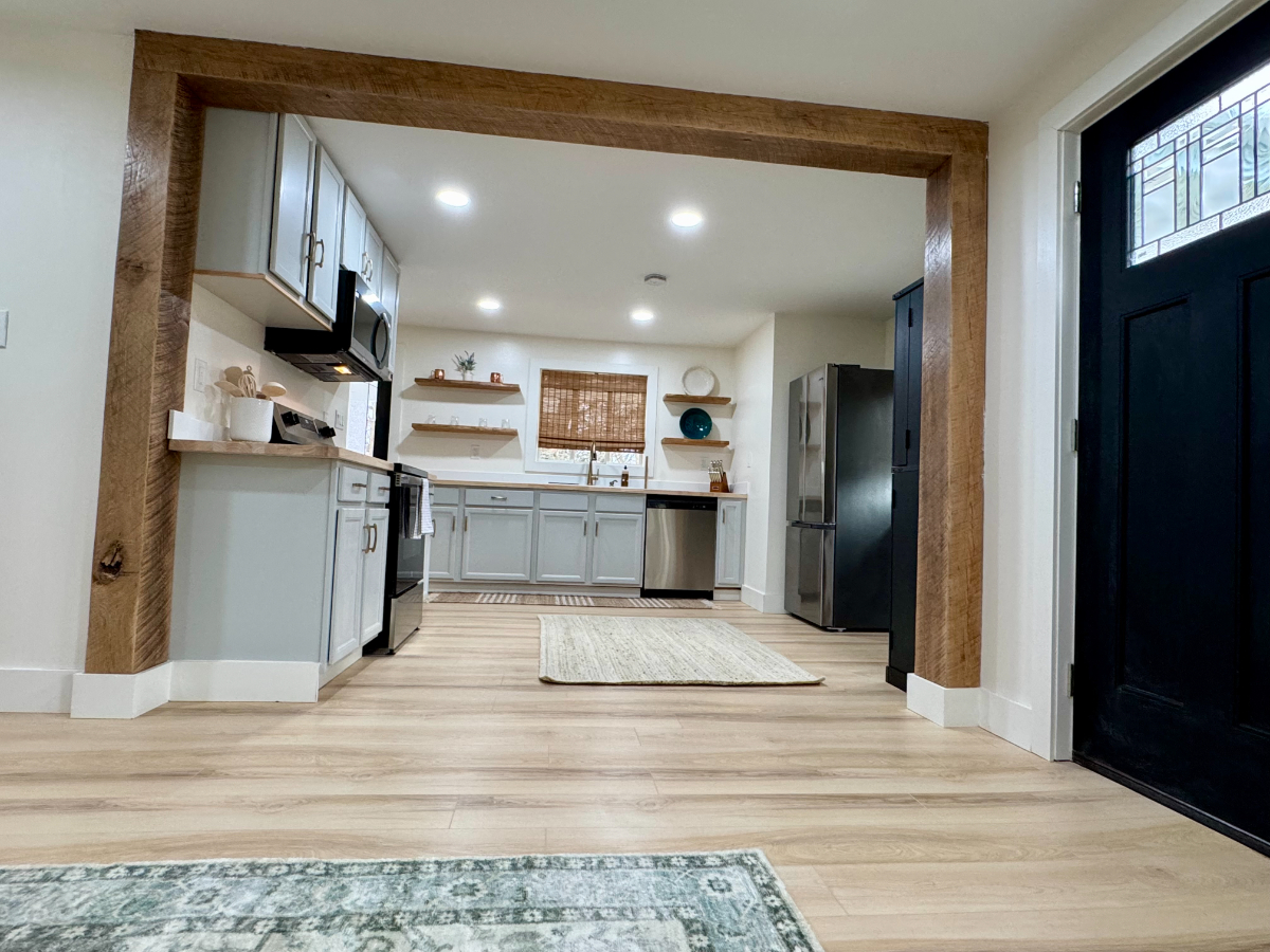 BRAND NEW- LUXURY and LOCATION- Brunswick, NY - Photo 4