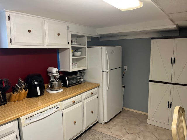 Charming and Spacious 1-Bedroom Apartment In Prime Location - Photo 7