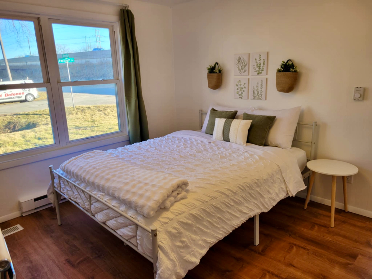 Bright and Welcoming Newly-Renovated Half Duplex