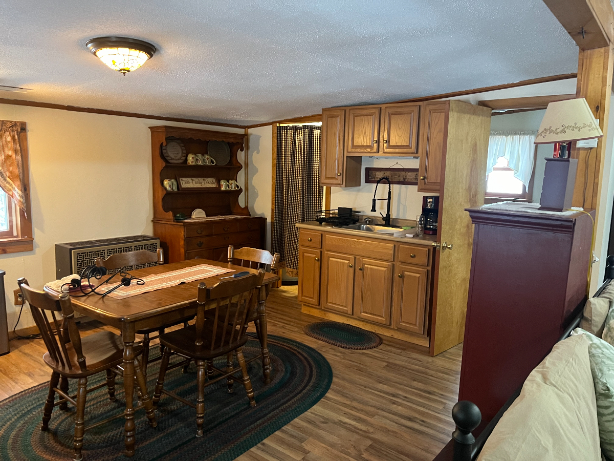 Studio Apartment Danville, VT - Photo 3