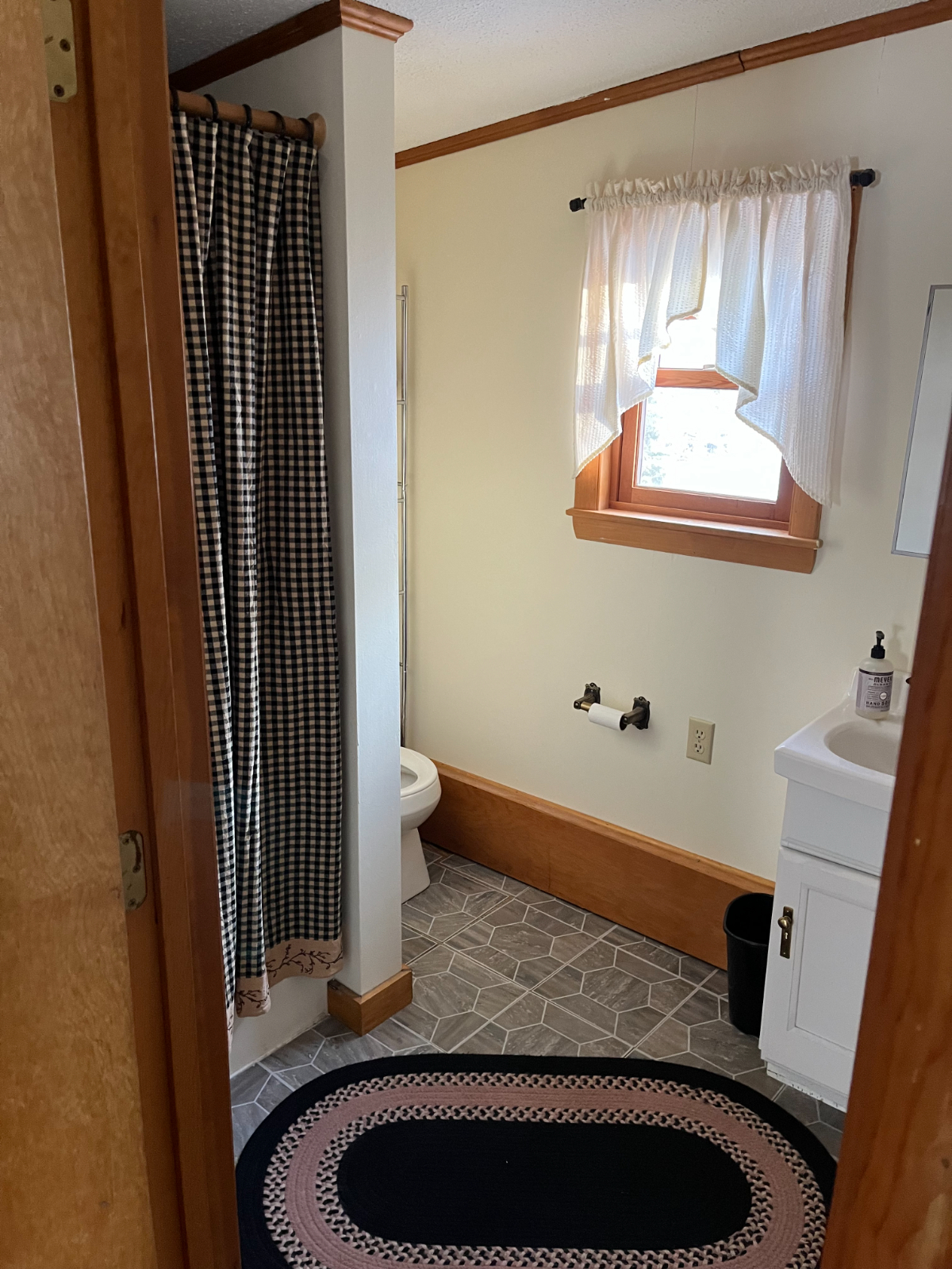 Studio Apartment Danville, VT - Photo 7
