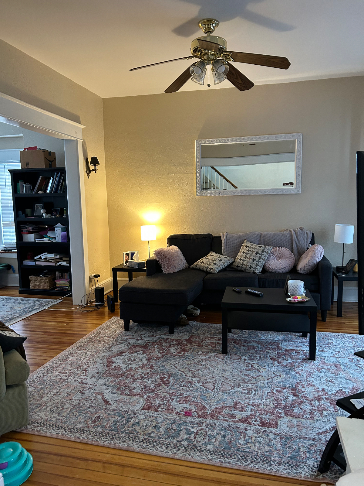 Room for rent in house 2 blocks from hospital - Photo 2