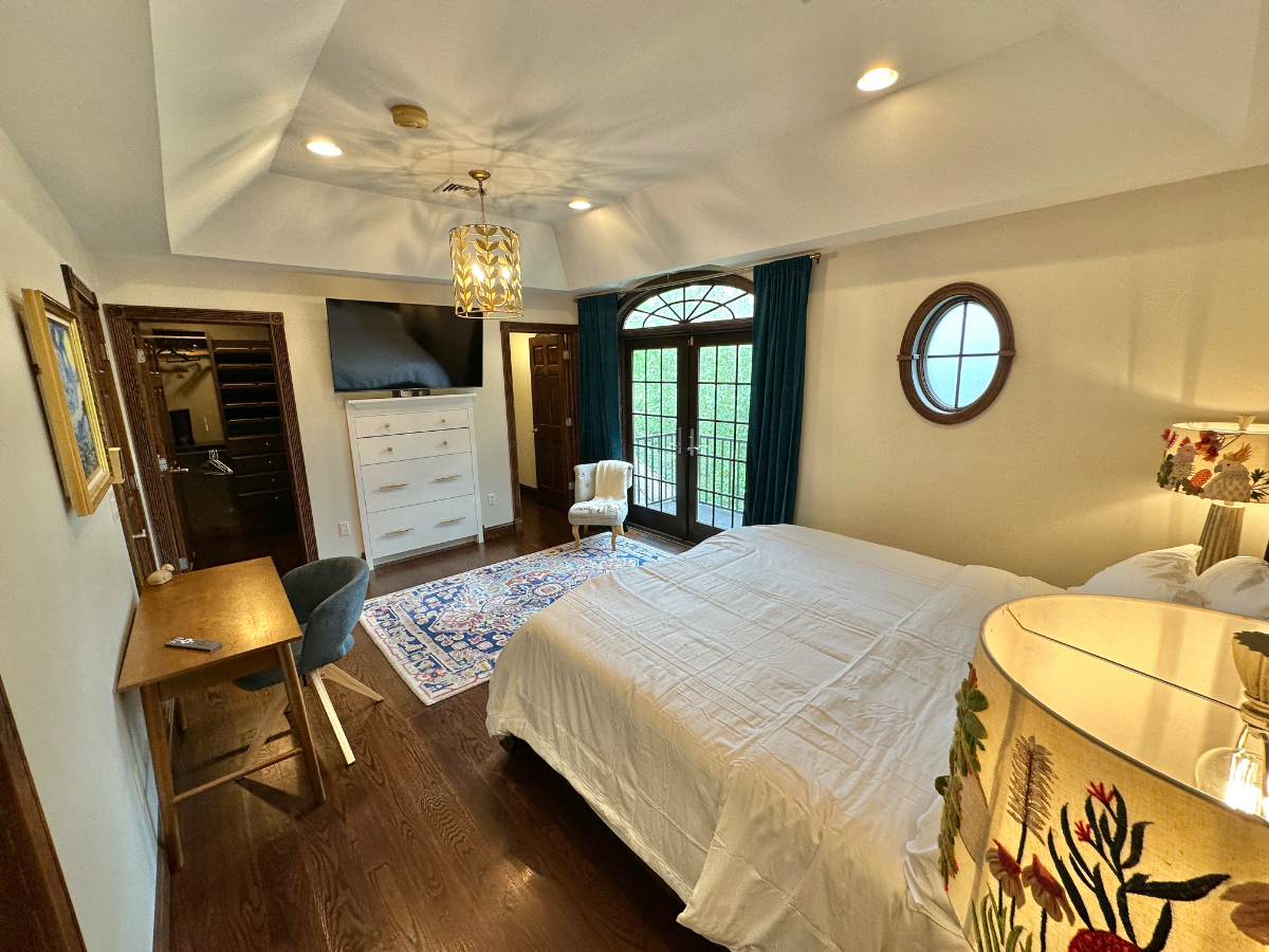 Spacious Country Home Near Warwick - Photo 12