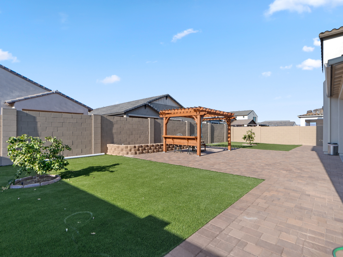 Cozy Casita with Private Entrance & Patio Deck in 