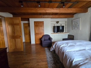 Shared Sanctuary in the City - Photo 12