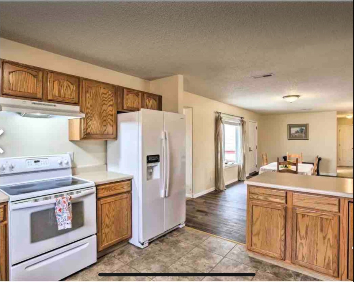 Country Home - Photo 12