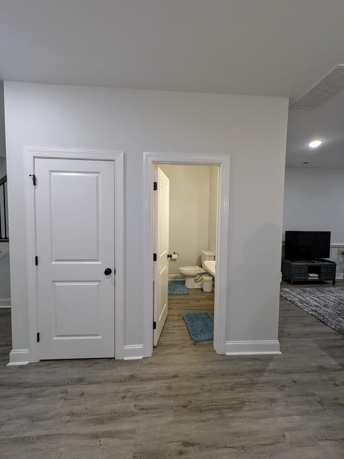 New Townhome 2.5 miles from ECU Medical Center - Photo 8