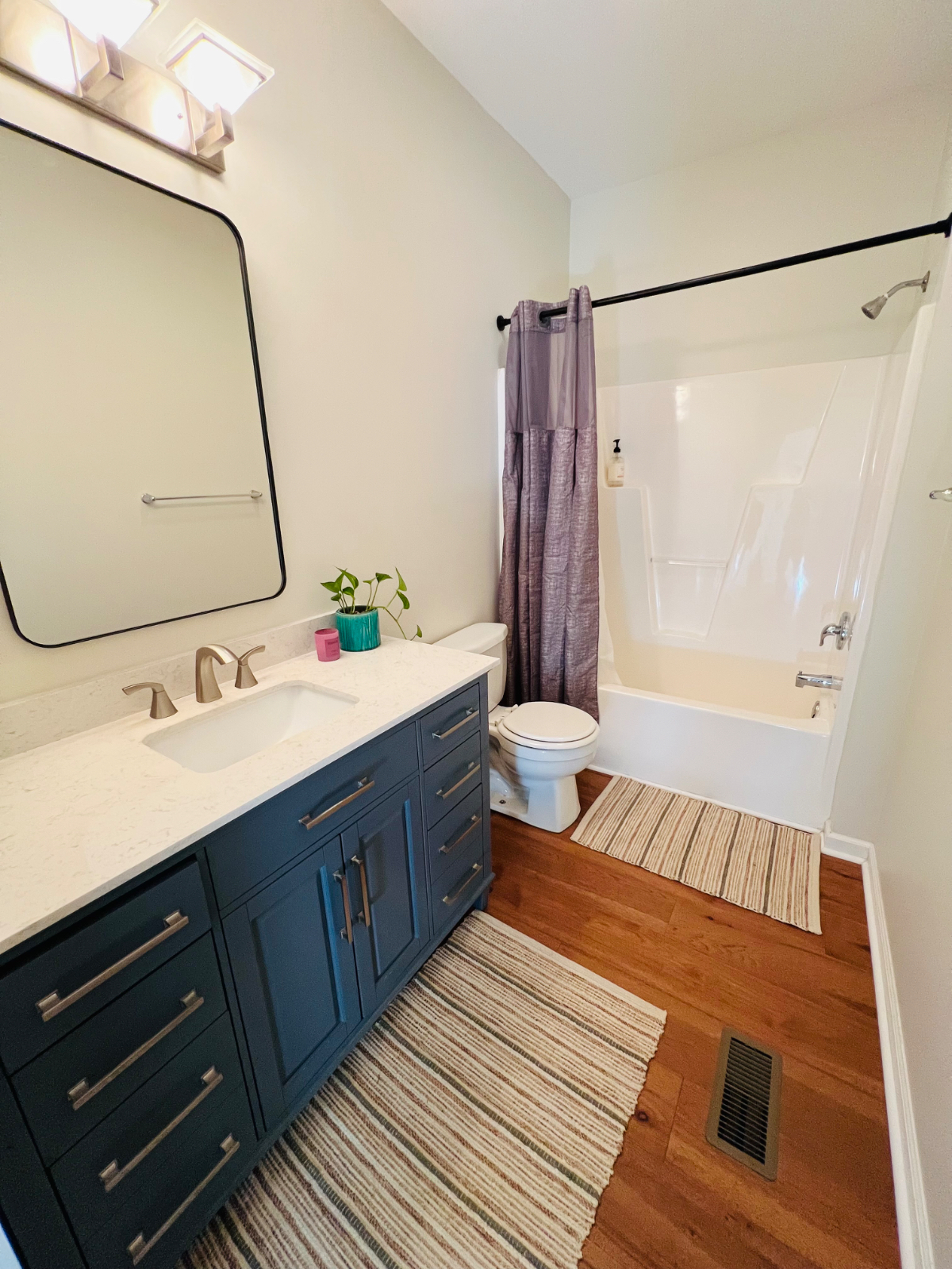 Private bedroom w/bathroom walkable to Optimist Hall and Light Rail - Photo 9
