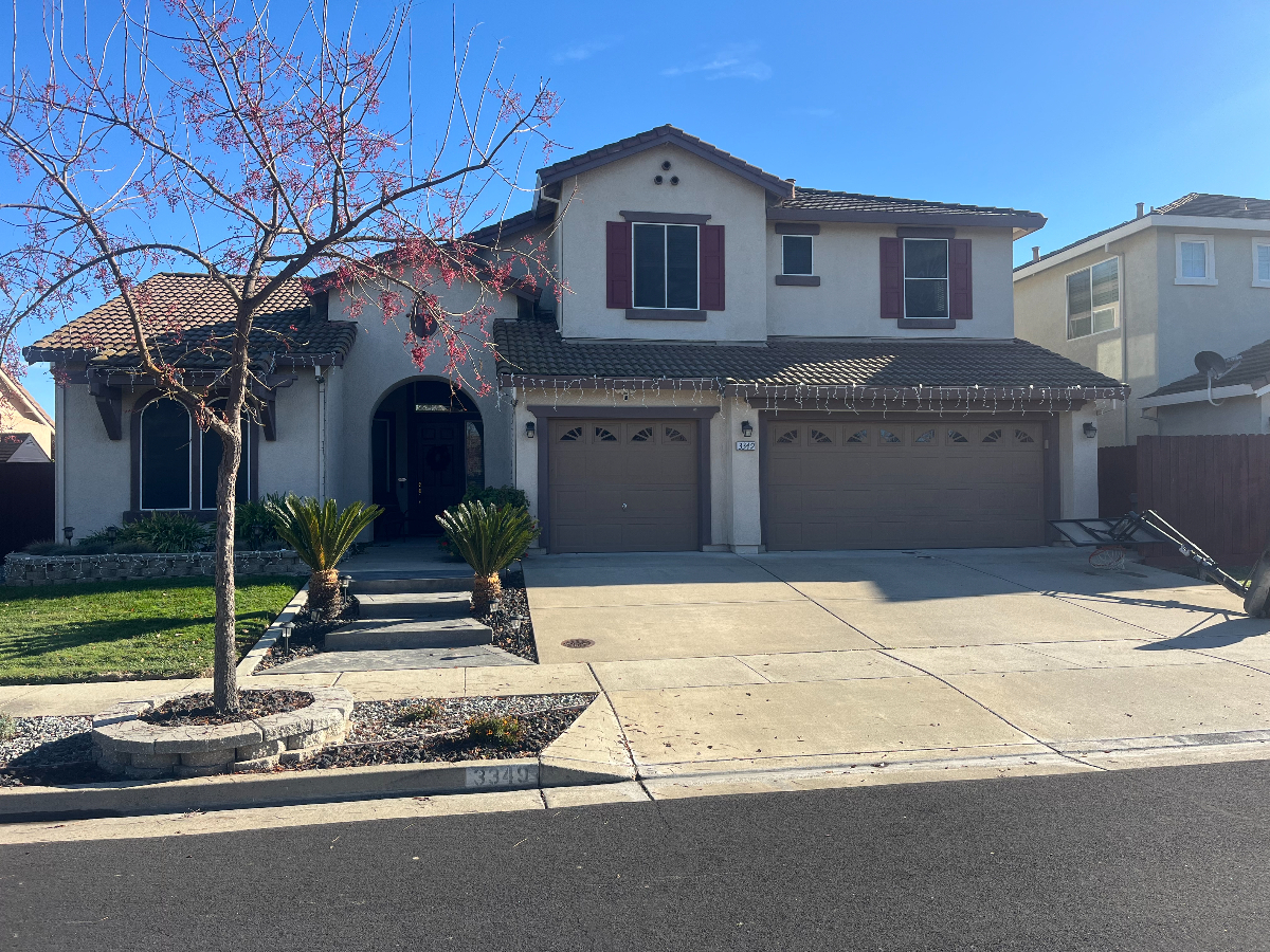 Large clean private room w/private bathroom, includes utilities in West Sacramento. - Photo 5
