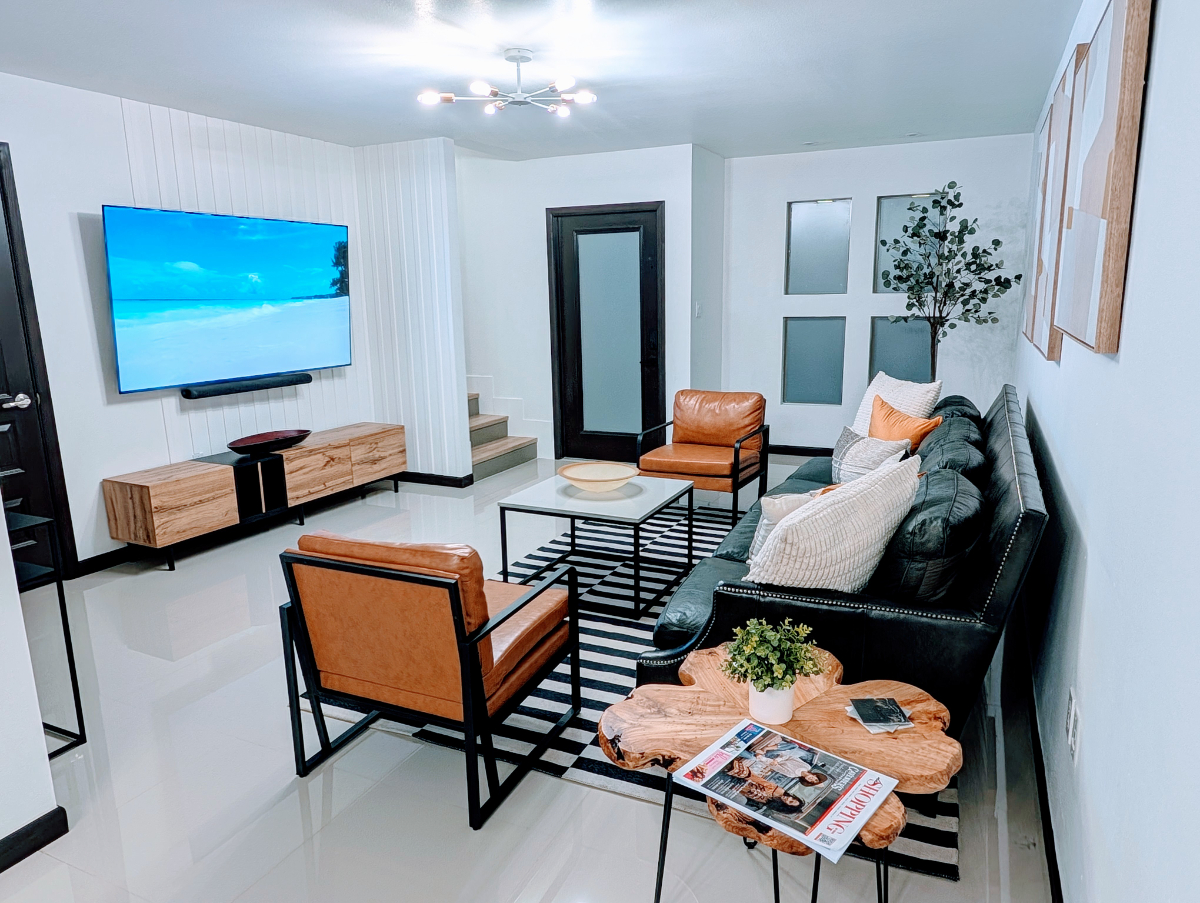 TWO ENSUITE -SPACIOUS MODERN 2 bd/2.5 bth Brownsville Best Location - Photo 2