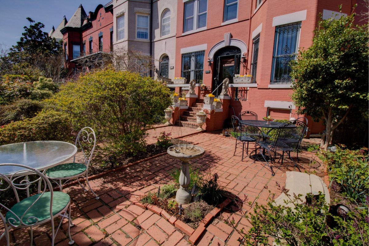Bedroom - Historic Capitol Hill Home. Eastern Market/Navy Yard/Barracks Row - Photo 4