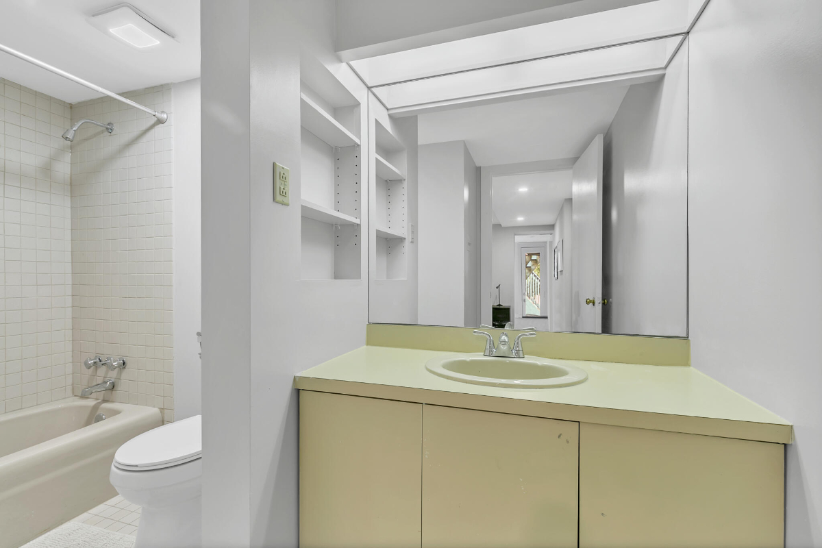 Bright and Fully Furnished 1-Bedroom Apt in a Prime, Safe Location - Photo 11