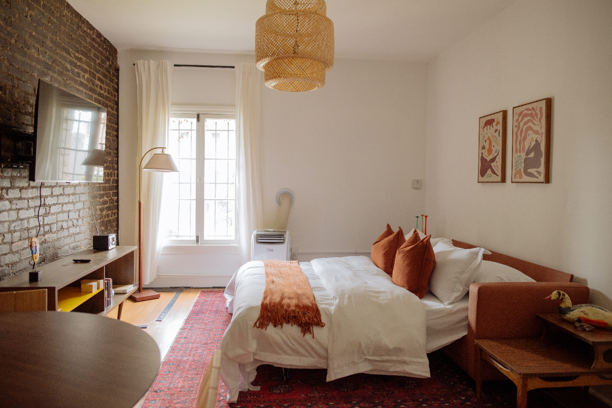 One-Bedroom Oasis in Korea Town (102)