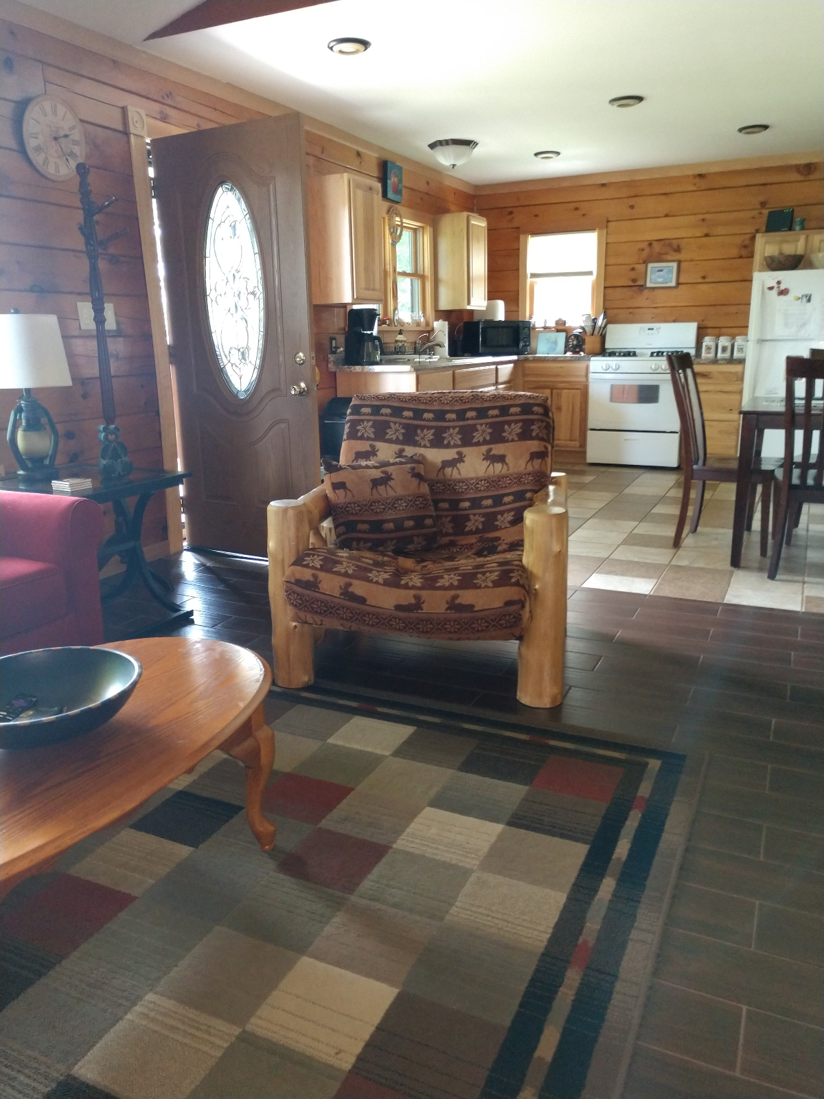 Beautiful Waterfront Gateway, fully furnished cabin - Photo 1