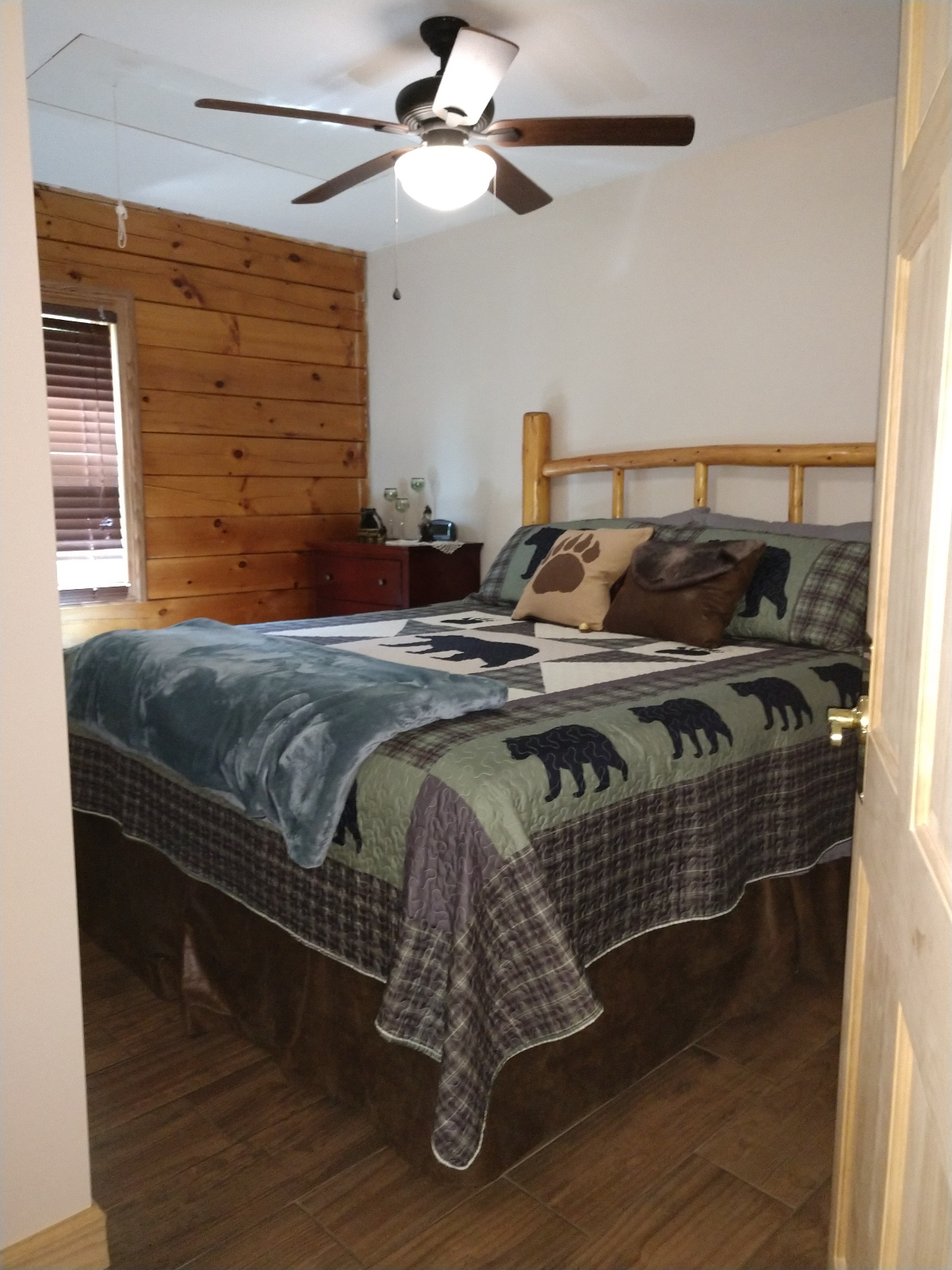 Beautiful Waterfront Gateway, fully furnished cabin - Photo 7