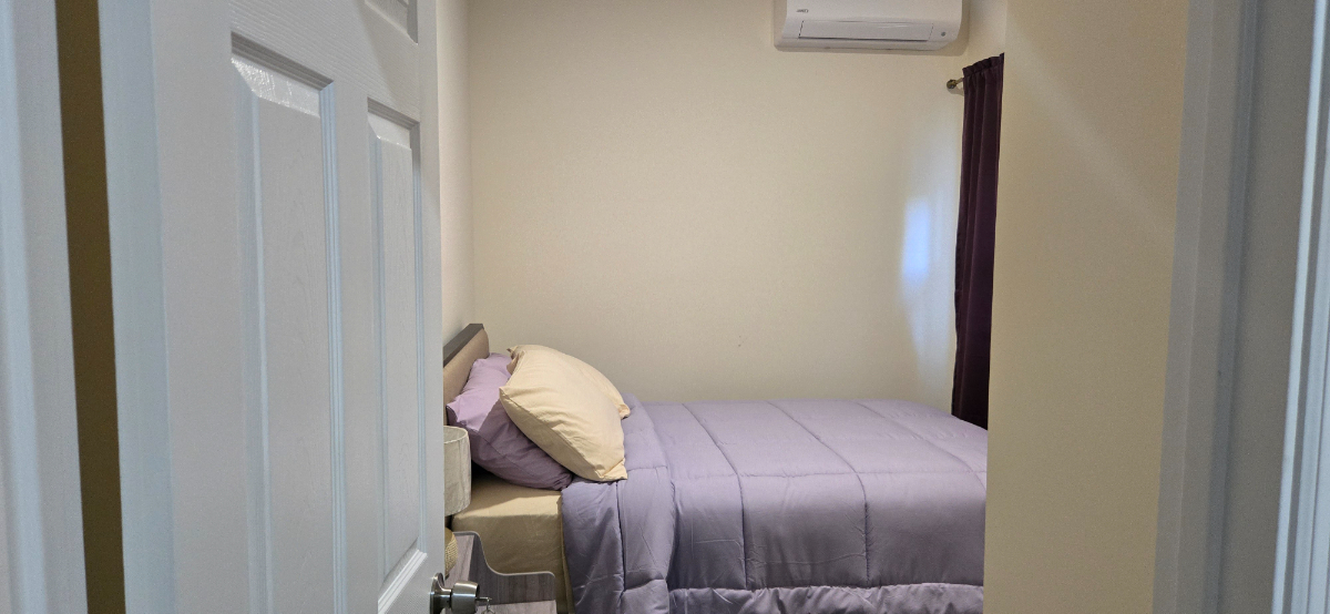 Cozy 2BR/1BA House with Backyard and Modern Amenities - Perfect for Small Families or Couples - Photo 8