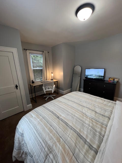 Quiet and Comfortable Room - Photo 4