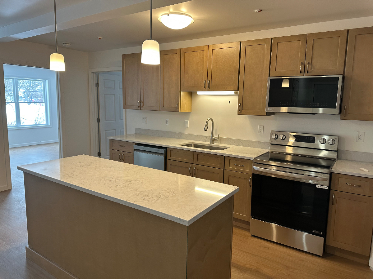 New Construction in Essex - 2 bedrooms & 2 bathrooms - Photo 2