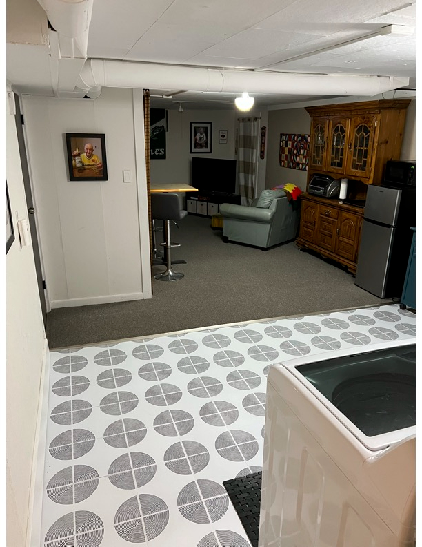 Bright & Spacious Basement Apartment - Perfect for single occupant, professional or traveler! - Photo 11