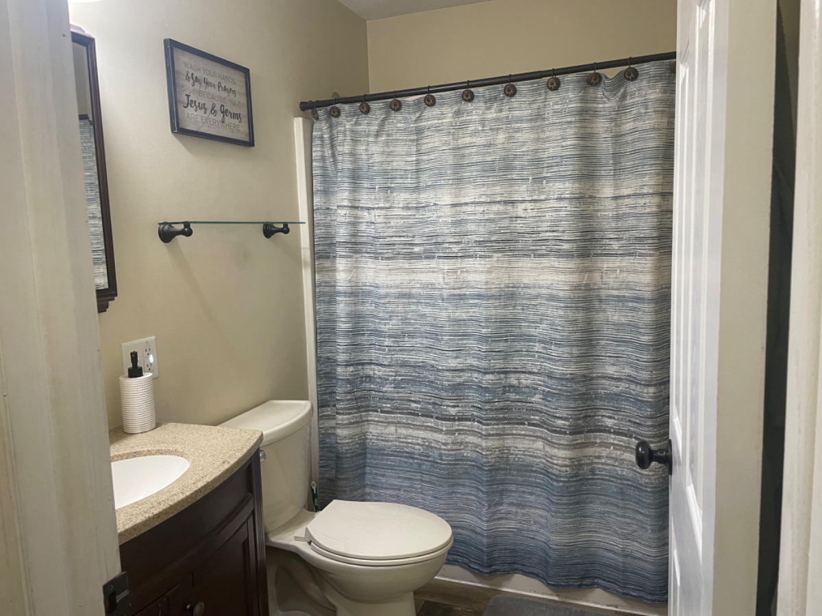 Cozy Condo - Photo 10