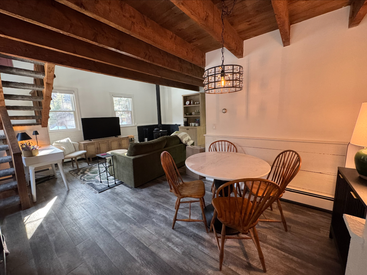 Furnished 1 Bedroom 1 Bathroom, all utilities included. (Available Late Summer/Fall 2025) - Photo 3