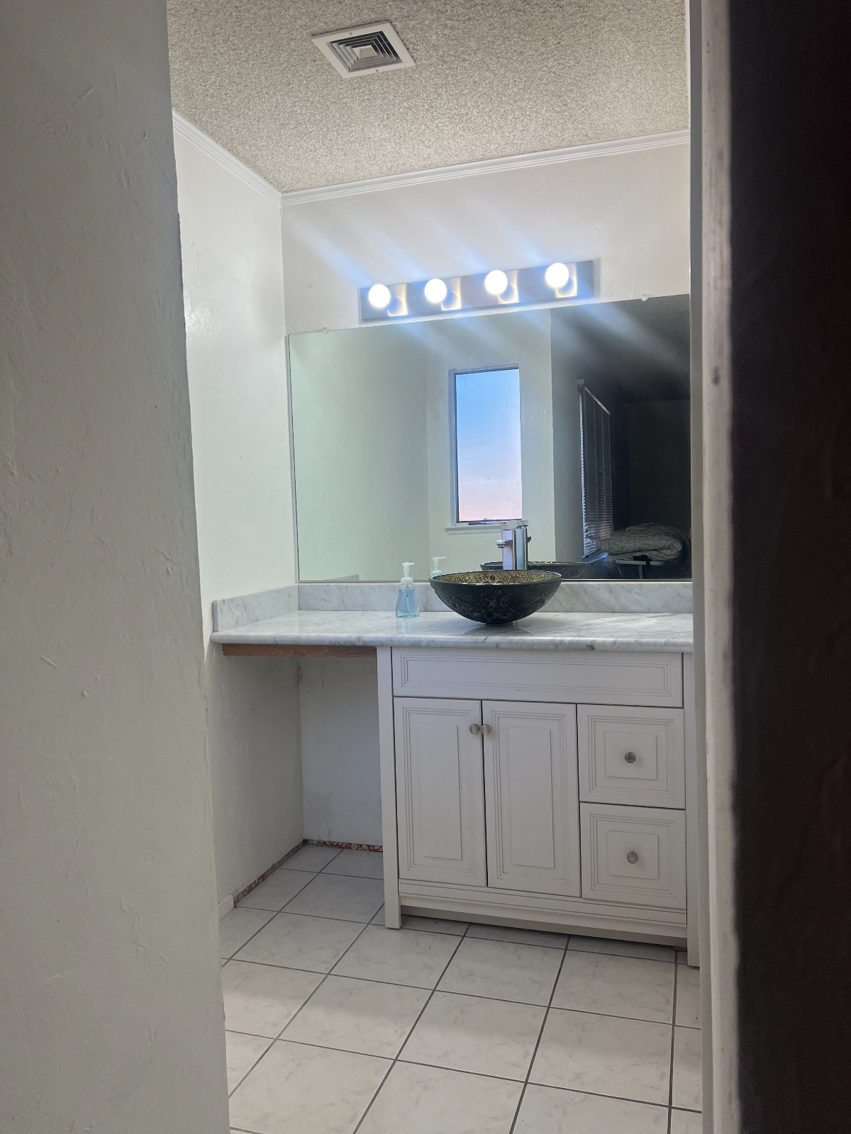 Intern Haven - One Bedroom Available for Rent in Santa Clara California - Move In Dec 16, 2026 - Photo 3