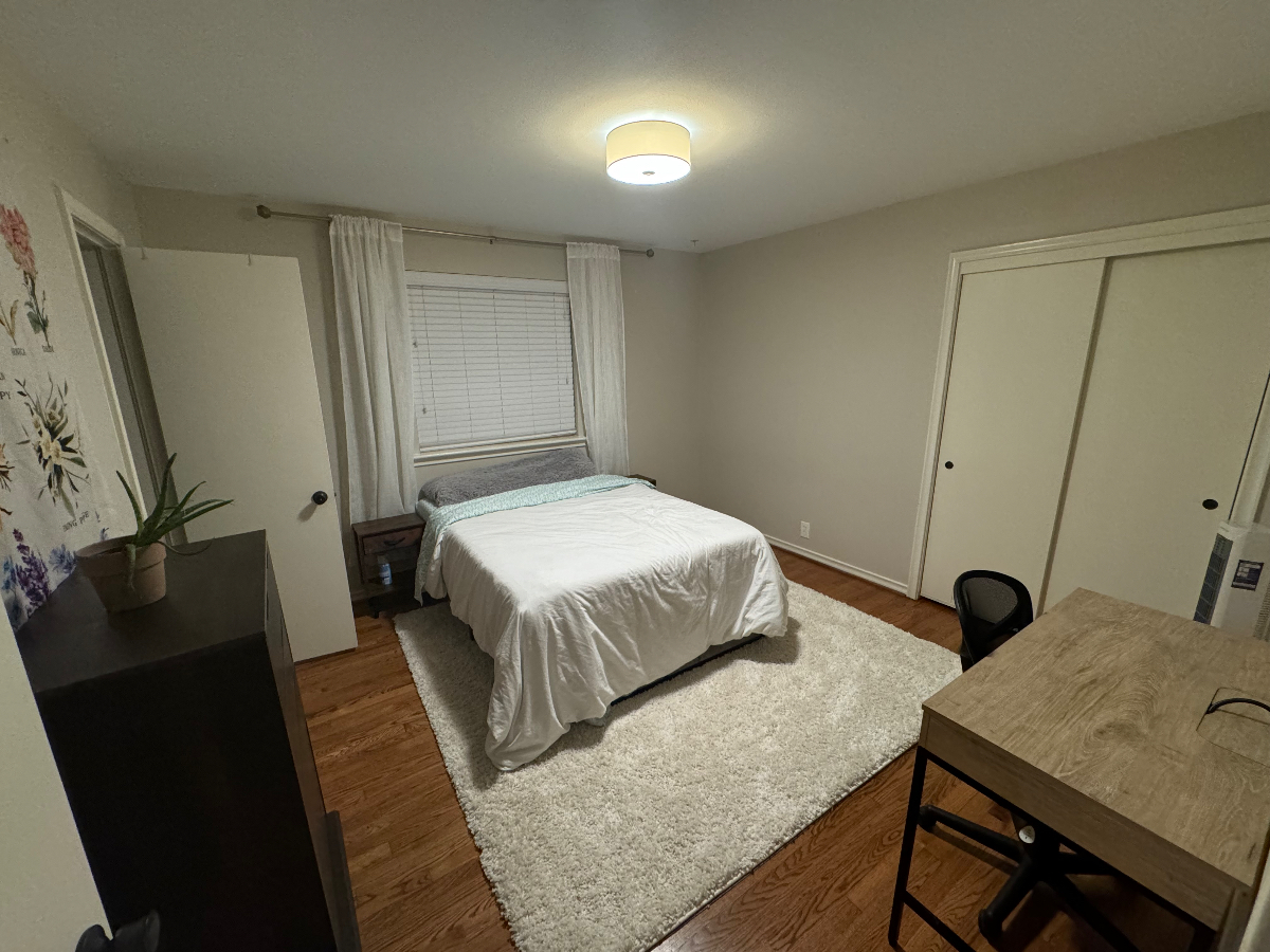 Bedroom with Attached Bath in East Dallas - Photo 1